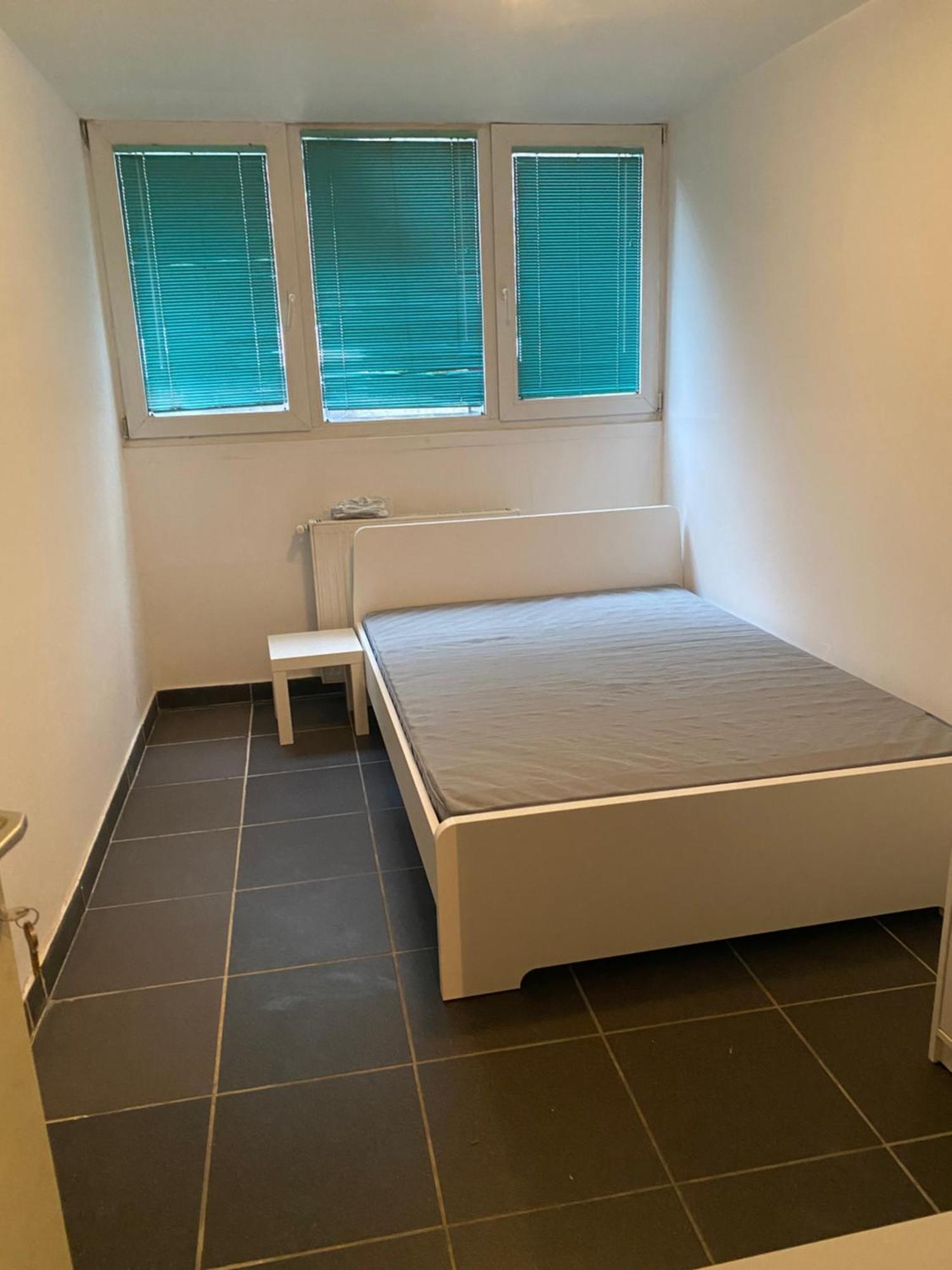 Fly City Forest Rez Jardin Guest house Brussels